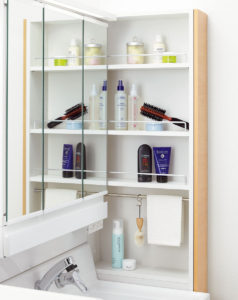 LIXIL_ピアラ_サイド収納