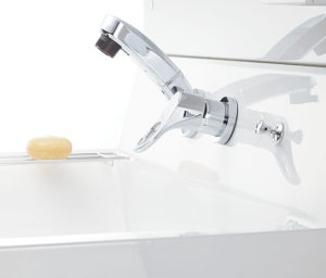 LIXIL_ピアラ_壁付け水栓