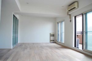 施工中の様子。和室を繋げて開放的になりました