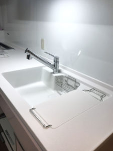 丈夫な人造大理石