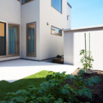 アクシアテラのタイルデッキをバーベキュースペースに