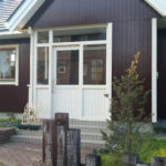 木製フードと枕木