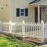 ロイヤルフェンス（タカショー）で洋風な外観に